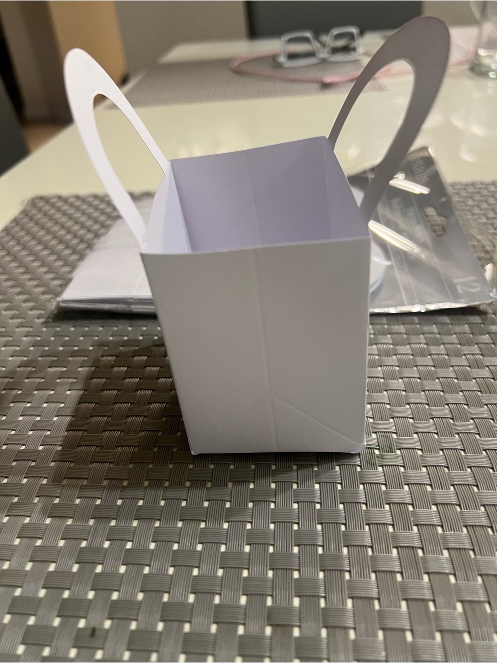 12 White Favor Boxes with Handl